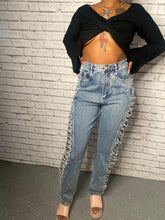 Load image into Gallery viewer, KNOTTY GIRL CROP SWEATER