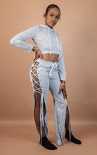 Load image into Gallery viewer, DEBONAIR DON’T STRING ME ALONG SET