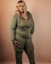 Load image into Gallery viewer, DEBONAIR ZIP UP SET