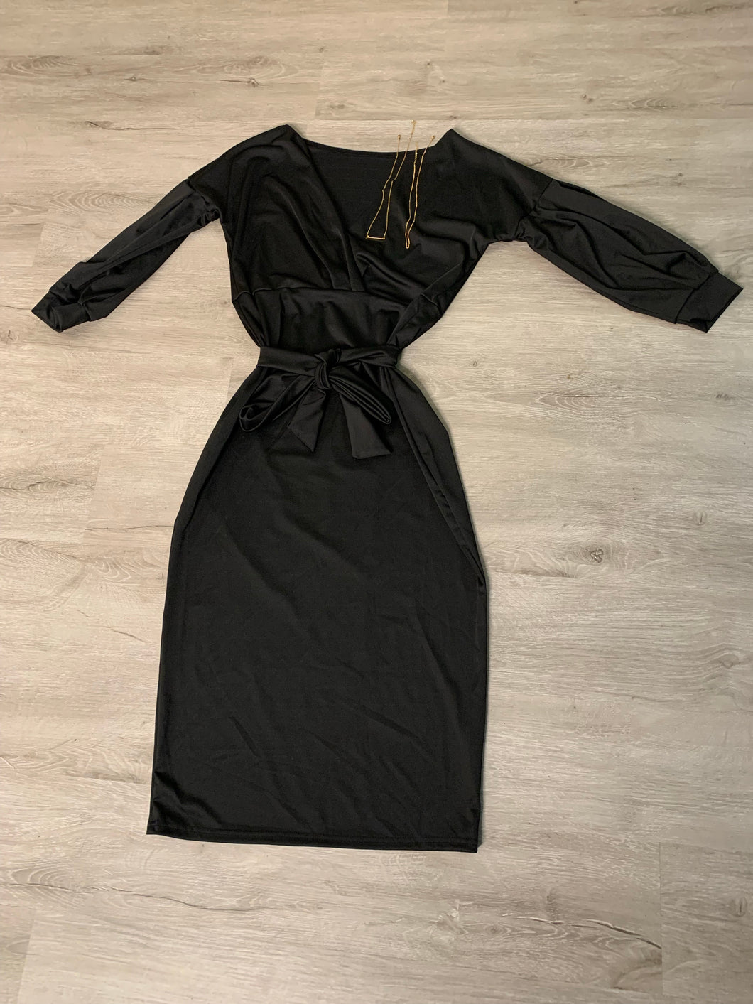 ERIKA’S CLASSY BLACK DRESS